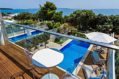 Image de Belle maison de 4 chambres à Petrcane