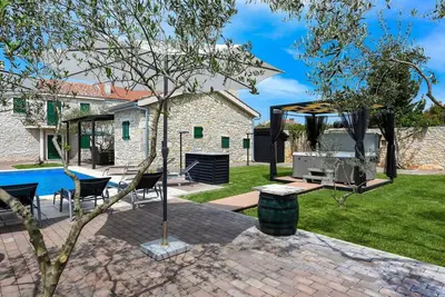 Image de Maison en bord de mer à Nin