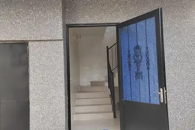 Image de 2-room apartment with all amenities\n