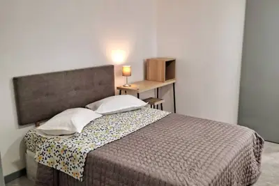 Image de Casa térrea com duas suites e cozinha completa - C1