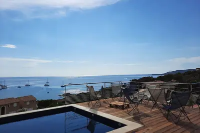 Image de Maison d'architecte 8 - 10 personnes plage & piscine  5 chambres 4 salle de bain