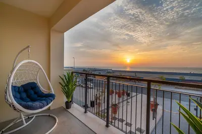 Image de Ultimate Stay / Beachfront / Sea View / Big Terrace / Amazing Sunset / 4 People / La Mer