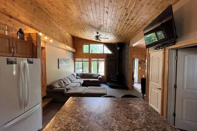 Image de Lakefront retreat on Gull Lake