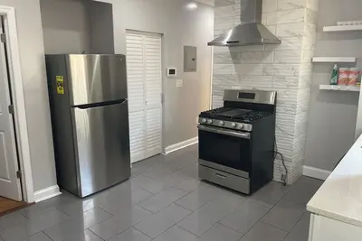Image de Luxuriously furnished 3 Br apartment