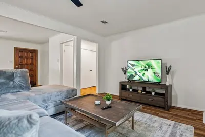 Image de 3 Br Spacious and Stylish Home