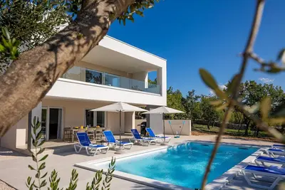 Image de Superbe maison à Maslenica avec WiFi