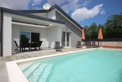 Image de Beautiful new Villa with private pool ideal for vacation for couples or a family