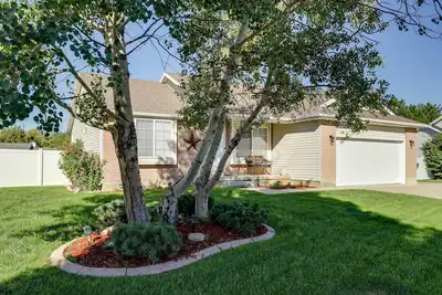 Image de Family-Friendly Clearfield Home w/ Hot Tub!