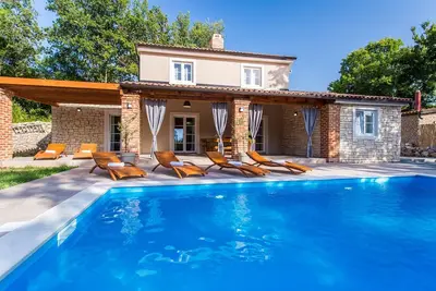 Image de Belle maison de 3 chambres à Krk