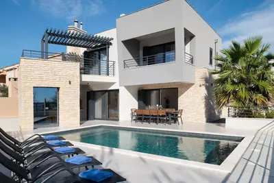 Image de Belle maison à Privlaka avec sauna