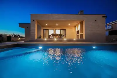 Image de Maison en bord de mer à Nin