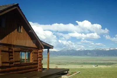 Image de Hilltop Haven! ! Views and Privacy!