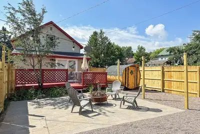 Image de Big Bay Getaway - Outdoor sauna and extra parking for snowmobiles & trailers!