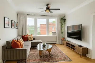 Image de Cozy Retreat in the heart of Chicago