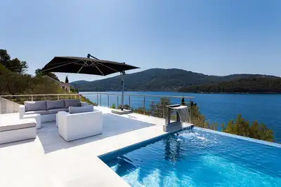 Villa Style and Sea