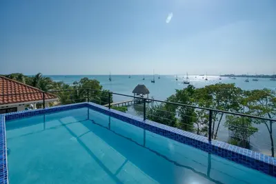 Image de Oceanfront 5 Bedroom Private Island Villa w/ Pool