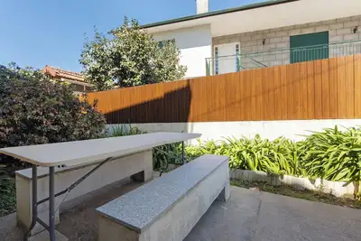 Image de Maison de vacances 'Estúdio Entre Porto E Aveiro' avec vue sur la montagne, terrasse et Wi-Fi