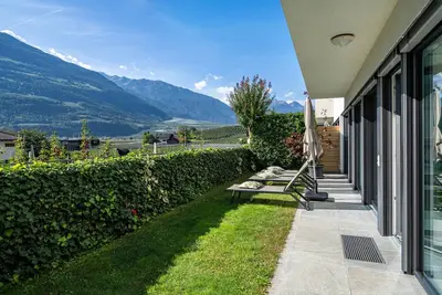 Image de Appartement \"Weinreichhof Marie & Max\" avec vue sur les montagnes, terrasse privée et Wi-Fi