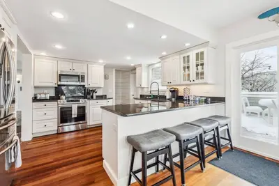 Image de Seaside Serenity | Steps to Ocean, A/C & Porch