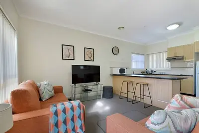 Image de Central 2 Bed, 2 Bath Villa, Walk to Town