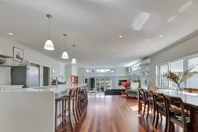 Image de Art House on Anson - Artistic Haven, Pets, Spa