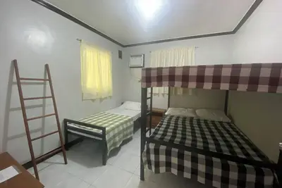 Image de Fully-furnished 4-bedroom Beachhouse in Lobo Batangas