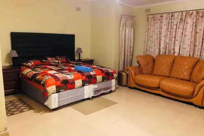 Image de “Mabwe Residence 3mins from Great Zimbabwe Ruins