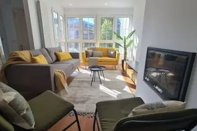 Image de Chalet Céntrico Exclusivo con Mucha Privacidad