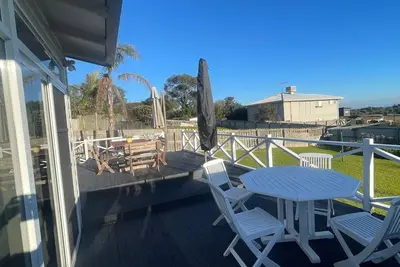 Image de Ahoy Family Beach Escape - Walking Distance to Foreshore and Main Street