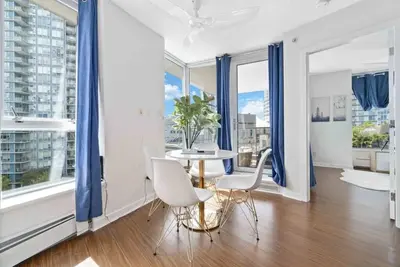 Image de Bright 2bd Condo, Rogers Arena