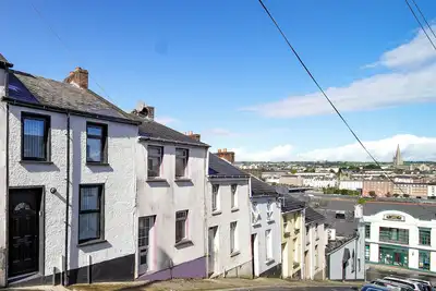 Image de Hilltop View 'sleeping 5 Guests'