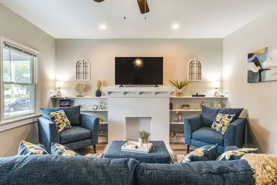 Image de 4 Mi to Dtwn & Museums: Indianapolis Home!