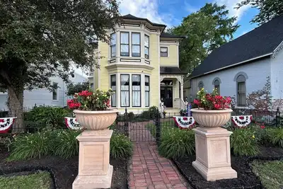 Image de Historic Hull House Inn - House\n