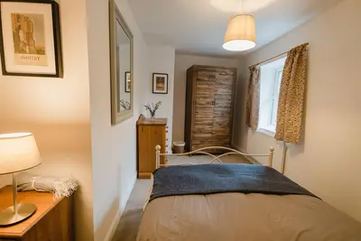 Image de Maison-Cottage-Salle de bain privée séparée-Vue sur le canal-Swan Cottage