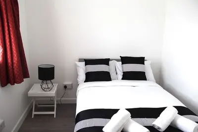 Image de Coolfin house close to Excel