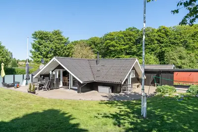 Image de Belle maison à Hejls avec WiFi