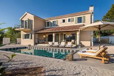 Image de Superbe maison de 4 chambres à Zlarin