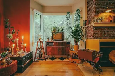 Image de Time Machine | King Bed | Vintage 20th Century