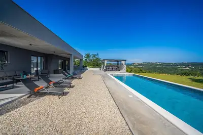 Superbe maison de 3 chambres à Labin