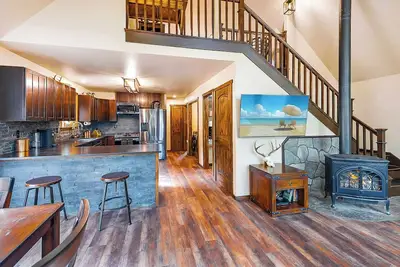 Image de Newly Renovated Rustic Modern A-Frame Cabin Near Mt Baker & Silver Lake