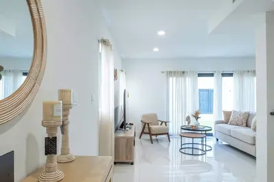 Image de New Villa Serenity - 5 Br home for  big groups - Near Florida Keys