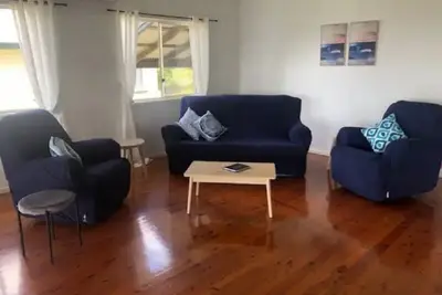 Image de Beautiful Waterfront Home - Ready for Your Holiday