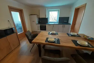 Image de Gemütliche Ferienwohnung für bis zu Fünf Persone mit Terrasse