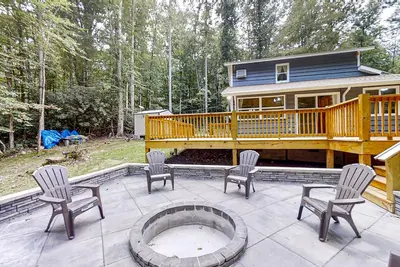 Image de The Little Dude Cabin | Rustic cabin in Franklin with water & wildlife views