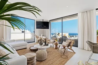 Image de Penthouse De Luxe Avec Jacuzzi À Higueron West Fuengirola