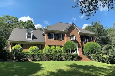 Image de 2 story family pool home in Oxford, 30 minutes from Atl