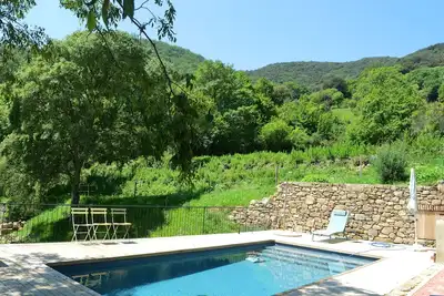 Image de Maison de vacances 'La RectorĂa De Castellar' avec vue sur la montagne, piscine, jardin et Wi-Fi