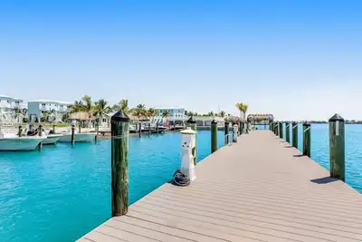 Image de Condo in Marathon with waterfront pool, patio, kayak & sundeck