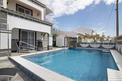 Image de Maison de vacances \"Andar Paraíso\" avec vue sur la mer, piscine privée et Wi-Fi