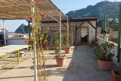 Maison de vacances \"La Grotta 2\" avec vue sur les montagnes, terrasse privée et Wi-Fi